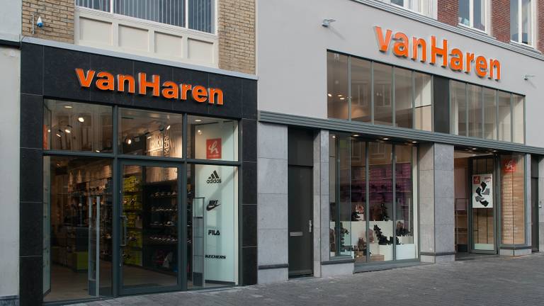 Van Haren opent tientallen winkels in België.