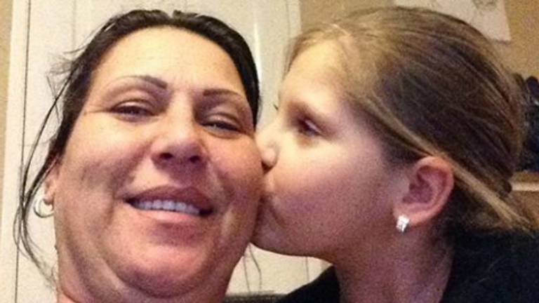 9-jarige Donita uit Breda zoekt een nier voor haar zieke moeder