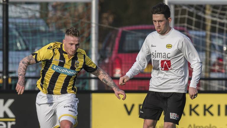 UNA won zaterdag van Jong Vitesse (foto: VI Images).