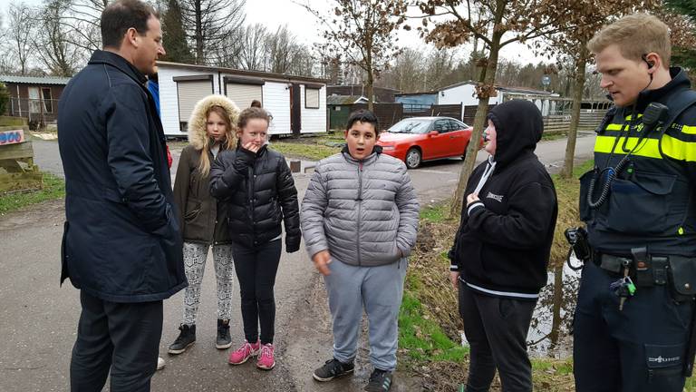 Lodewijk Asscher op de camping. (Foto: Petra van Middendorp)