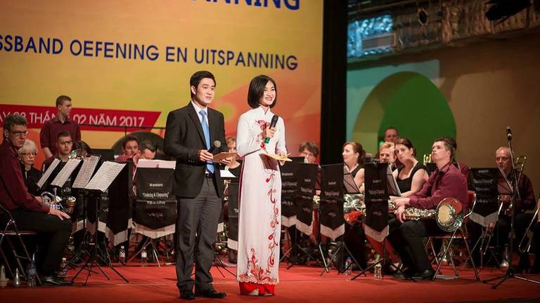 Brassband weer terug uit Vietnam    