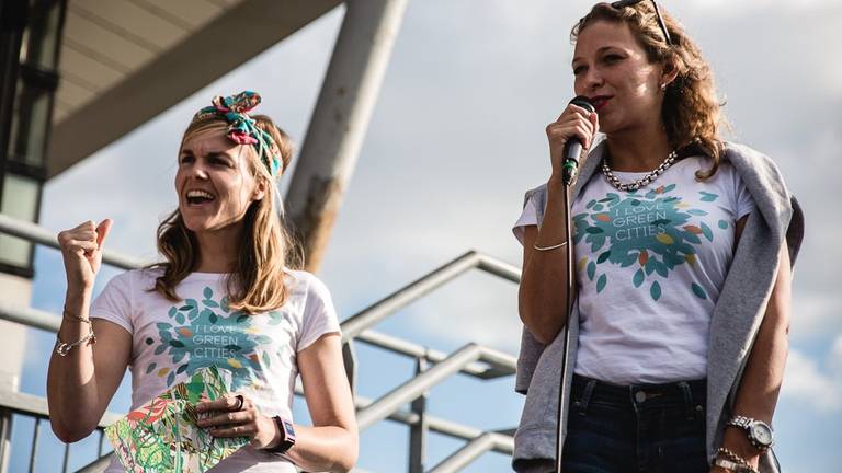 Links Irene Rompa, rechts Silke Tijkotte. Fotocredits: Maarten Nauw 