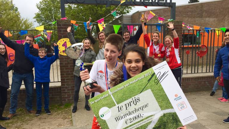 Bij basisschool De Vijf Hoeven vieren ze feest vandaag 