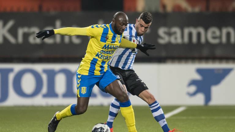 Evander Sno in actie voor RKC Waalwijk (foto: VI Images)