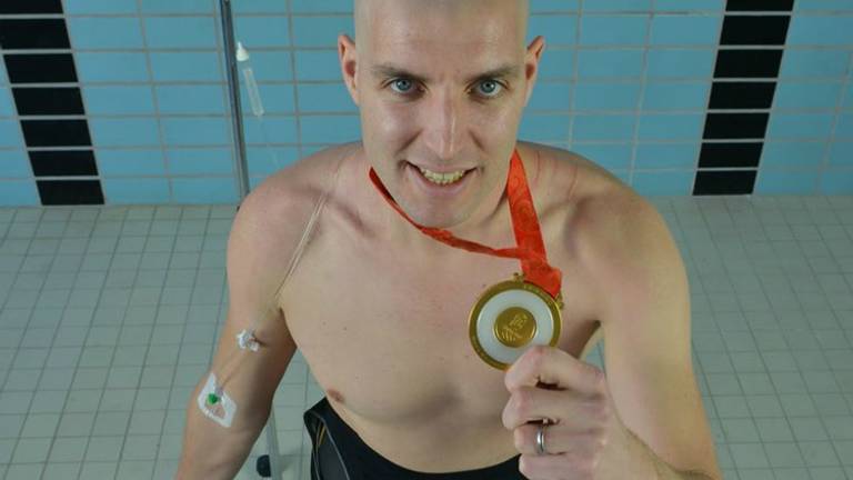 Maarten van der Weijden gaat het wereldrecord zwemmen aanvallen