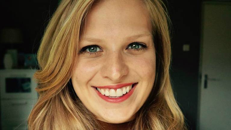 Carolien raakte op haar 19e depressief maar praat er makkelijk over (Foto: Facebook)