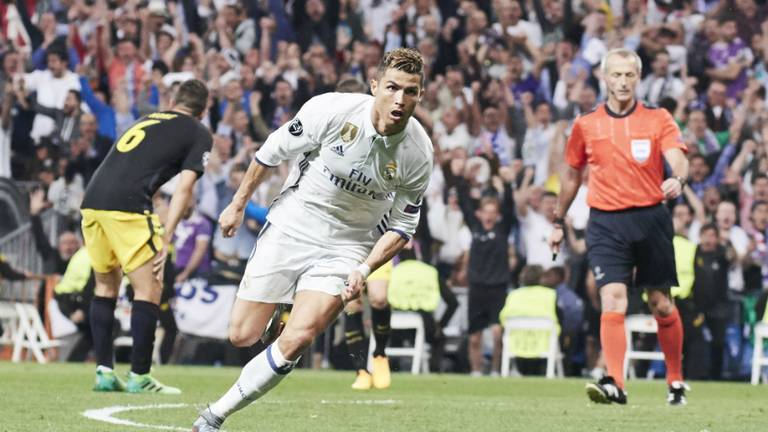 Cristiano Ronaldo blijft scoren in de Champions League (foto: VI Images)