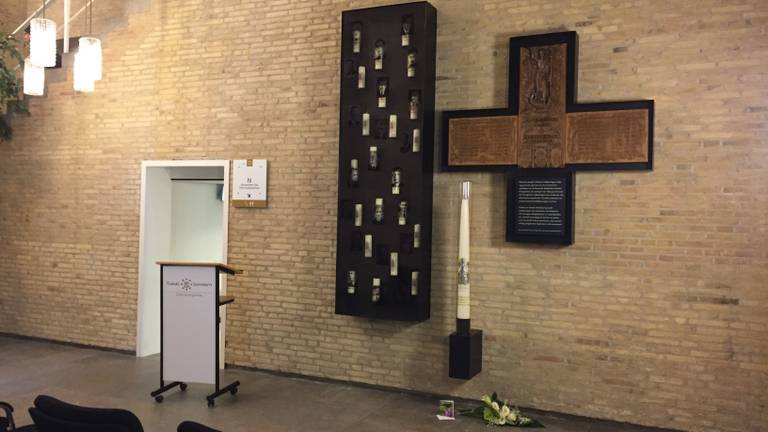Monument onthuld in Tilburg waar 22 studenten tijdens  Tweede Wereldoorlog omkwamen.