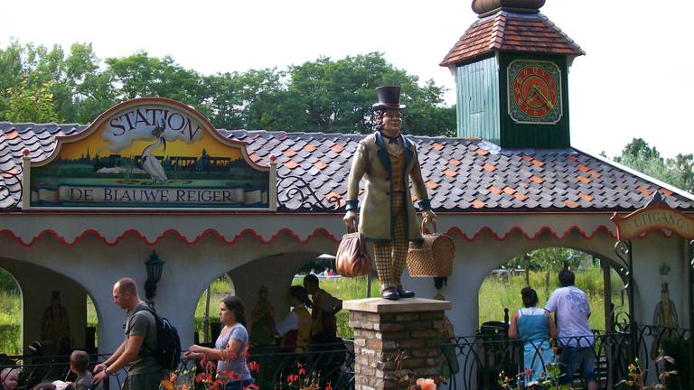 Het station van de Traptreintjes in de Efteling (foto: Eliedion)