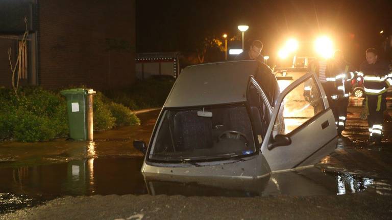 Het gat was anderhalve meter diep. (Foto: Bart Meesters/Meesters Multi Media)