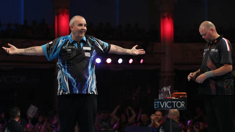 Phil Taylor was in de vorige ronde te sterk voor Raymond van Barneveld (foto: VI Images).