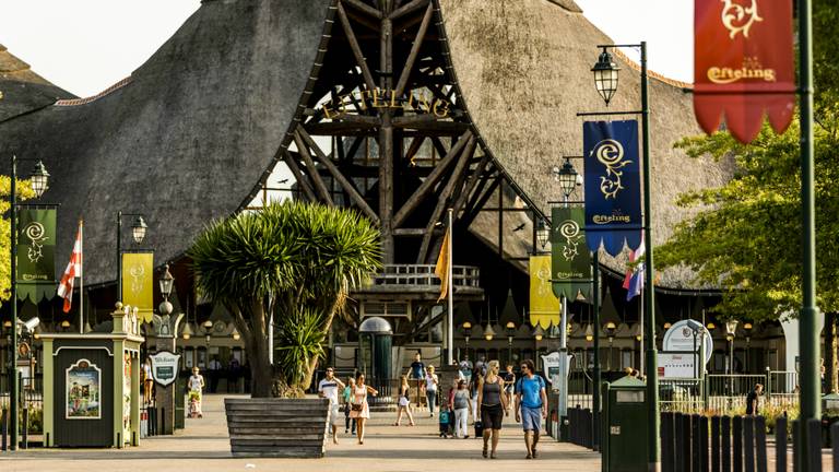 De ingang van attractiepark de Efteling (Foto: ANP)