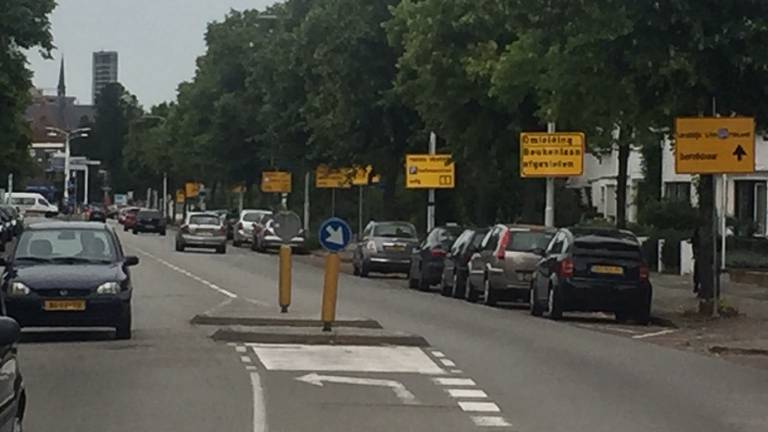 Op de Leenderweg is de bordenchaos groot