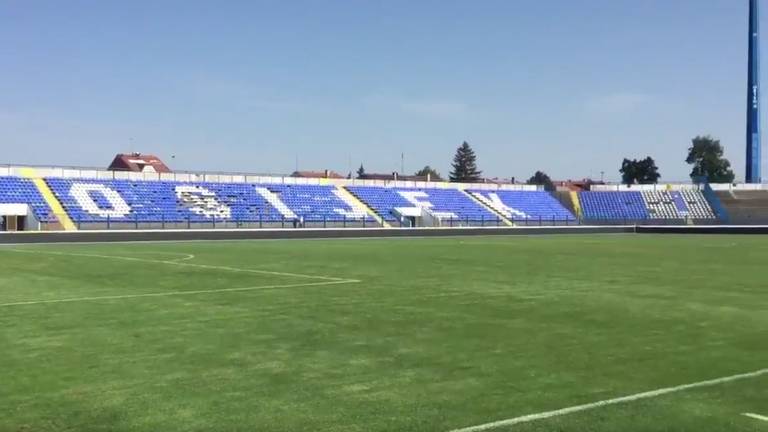 Het Gradski stadion in Osijek (foto: Paul Post).