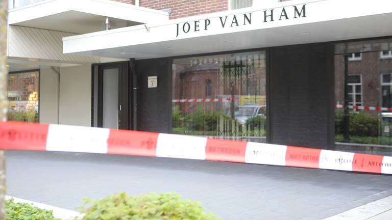 Weer was er een ramkraak in een winkel in Vught. En weer was het raak in de kledingwinkel van Joep van Ham.