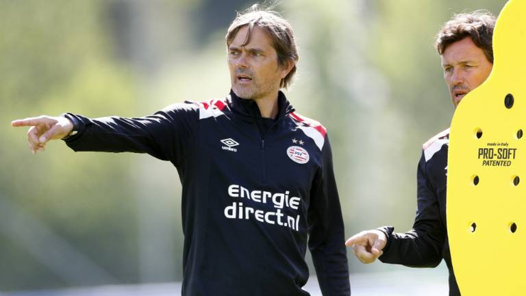 Phillip Cocu tijdens het trainingskamp in Zwitserland (Foto: VI Images)