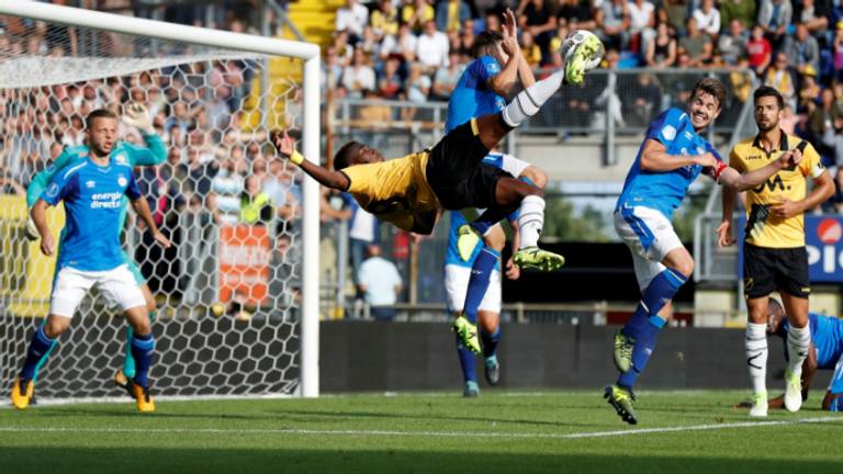 NAC toonde veel strijd tegen PSV (Foto: VI Images). 