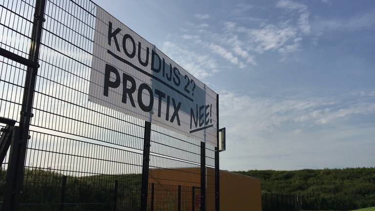 De buurt protesteerde tegen de komst van de fabriek. (Foto: archief)