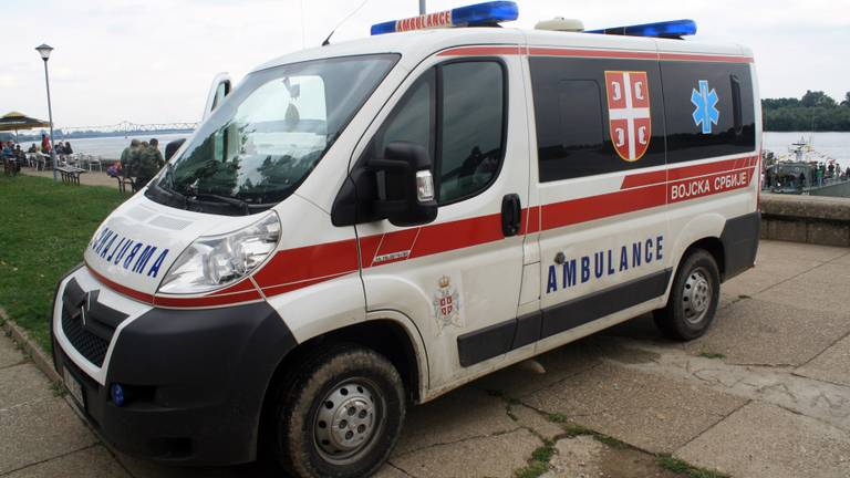 Een Servische ambulance (Foto: Wikimedia).