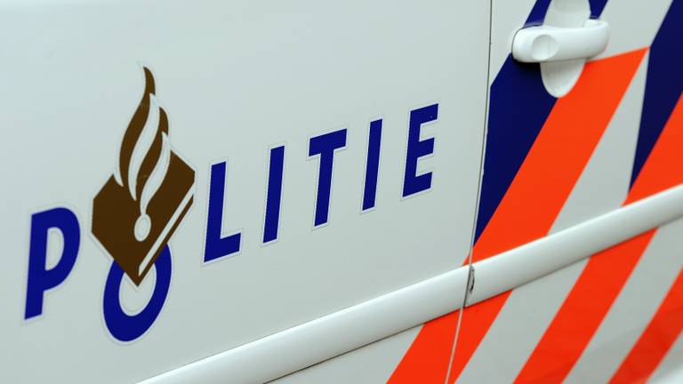 Dronken moeder mishandelt haar 17-jarige dochter en vernielt spullen in  huis - Omroep Brabant