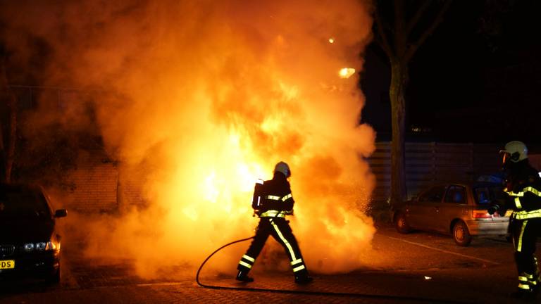 Auto In Vlammen Op In Loon Op Zand Tweede Beschadigd Omroep Brabant