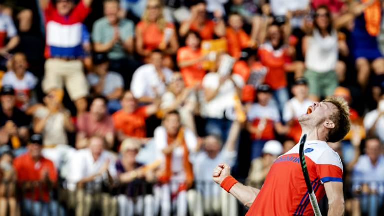 Mink van der Weerden juicht na de 3-2 op het EK. (Archieffoto: ANP) 