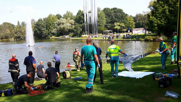 Verdrinkingsdood Syrische Tiener Onderstreept Belang Van Zwemlessen Voor Buitenlandse Jongeren Omroep Brabant