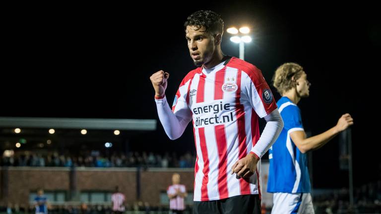 Derrick Luckassen scoort eerste PSV-goal: 'Gewoon een goal, meer niet'