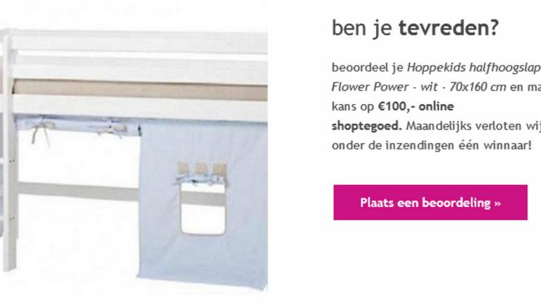 Het bed en het beoordelingsverzoek