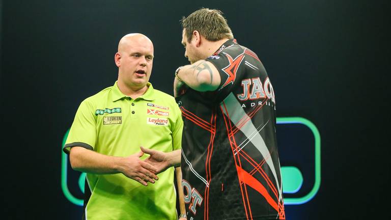 Michael van Gerwen en Adrian Lewis (foto: VI Images)