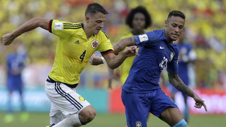 Santiago Arias in actie voor Colombia