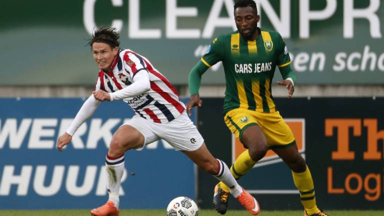 Etien Velikonja in actie voor Willem II. (foto: VI Images)