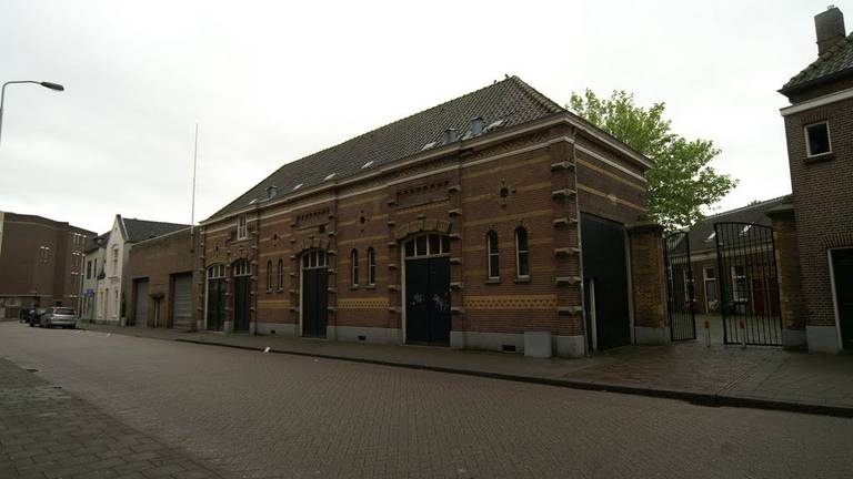 De oude kazerne aan de Paradijslaan in Eindhoven (foto: archief).