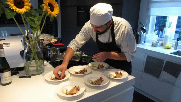 Chef Lucas in actie. (Foto: The Wasted Chef)