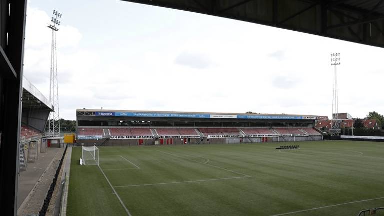Het stadion van Helmond Sport ziet er nu nog zo uit. (Foto: VI Images)