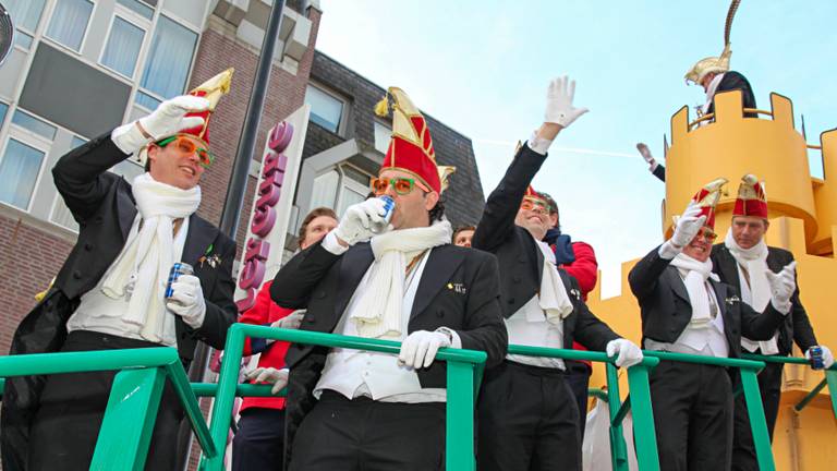 Carnaval in Tilburg is een mannenbolwerk, vinden de raadsleden   Foto:Twan Spierts