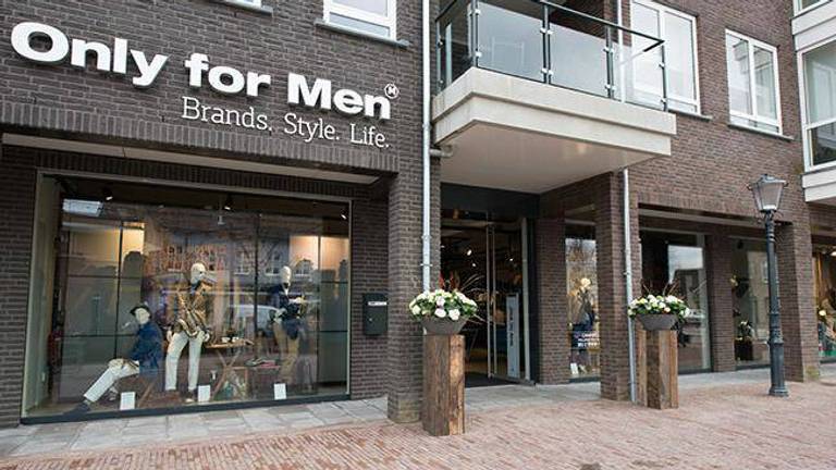 Only for men in Reusel (foto: Facebook).