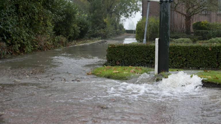 De Hoofdstraat stond volledig blank. (Foto: Joop Lankhaar.GinoPress)