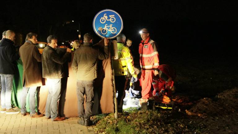 De vrouw werd gevonden door voorbijgangers. (Foto: SQ Vision)