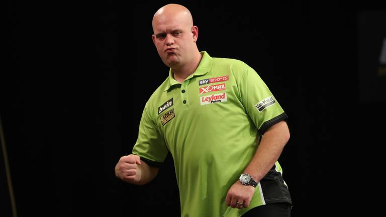 Michael van Gerwen won eenvoudig van Steve Lennon. (Foto: Lawrence Lustig/PDC)