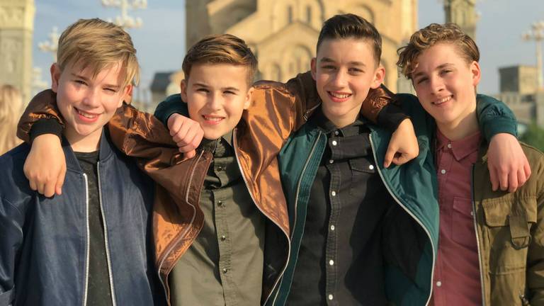 De mannen van Fource bereiden zich in Georgië voor op de finale van het Junior Songfestival. (Foto: Facebook)