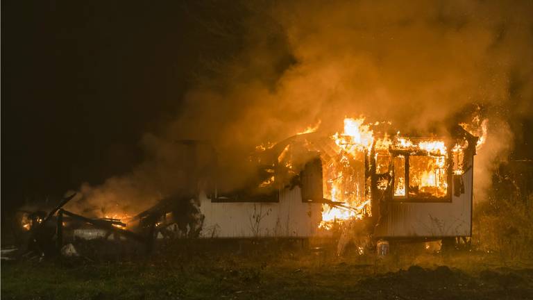 De caravan ging verloren. (Foto: Marcel van Dorst/SQ Vision0