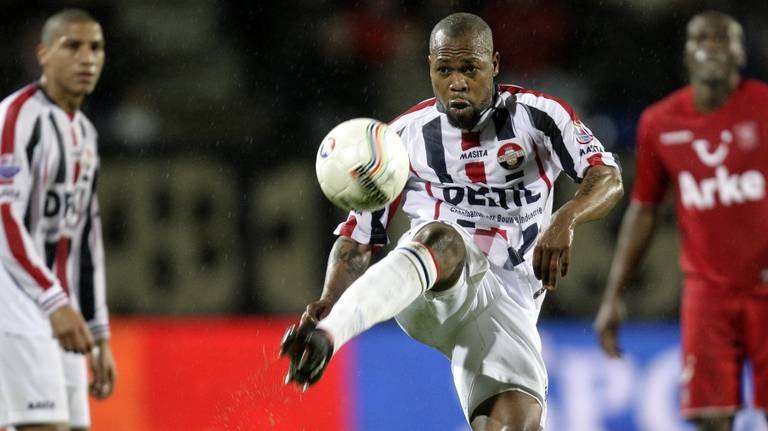 Ibrahim Kargbo in het shirt van Willem II. (Foto: VI Images)