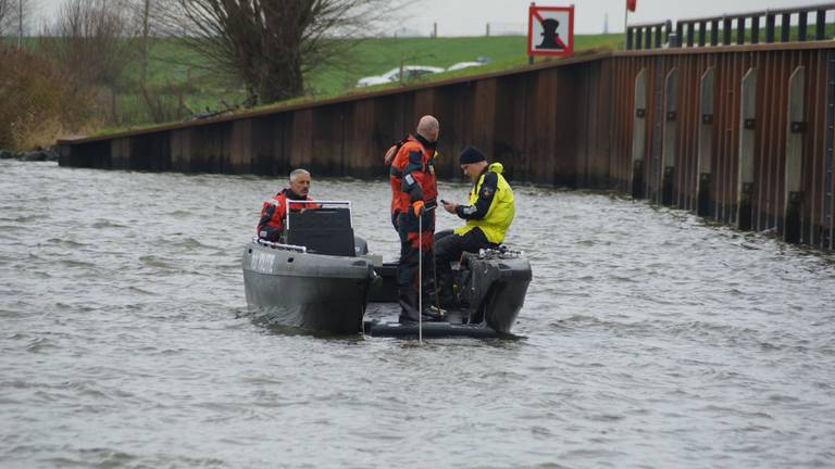 De vermiste man is niet aangetroffen. (Foto: Martijn van Bijnen FPMB)