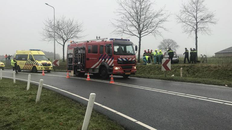 Ongeluk op de Rijsdijk in Etten-Leur. (Foto: Luc Verheijen / Twitter)