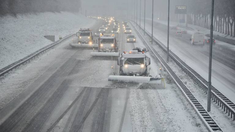 Meer sneeuwbuien op komst, ook maandag overlast door winterweer verwacht (Foto: Toby de Kort)