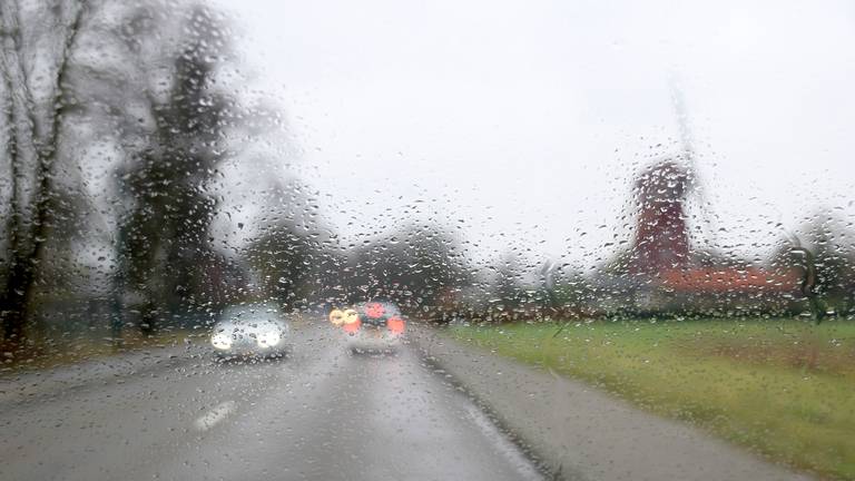 Het gaat vooral donderdag langdurig en veel regenen. (Foto: Ben Saanen)