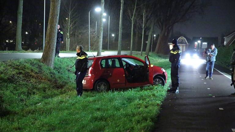 De auto van de verdachten. Foto: Regio15