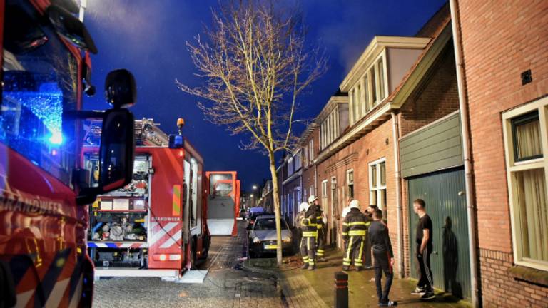 Buurman redt woning van ondergang (foto: Toby de Kort/De Kort Media).