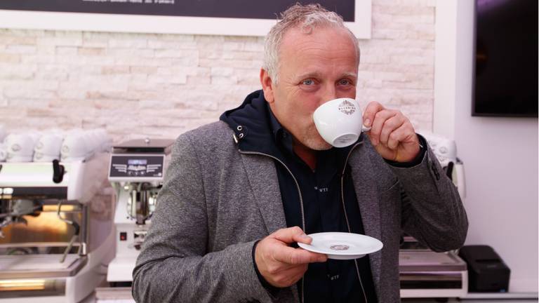 Gordon in een van zijn Blushing-vestigingen. (Foto: ANP)